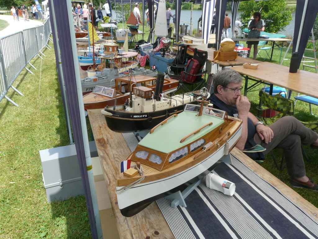 La présentation des bateaux pour les promeneurs.